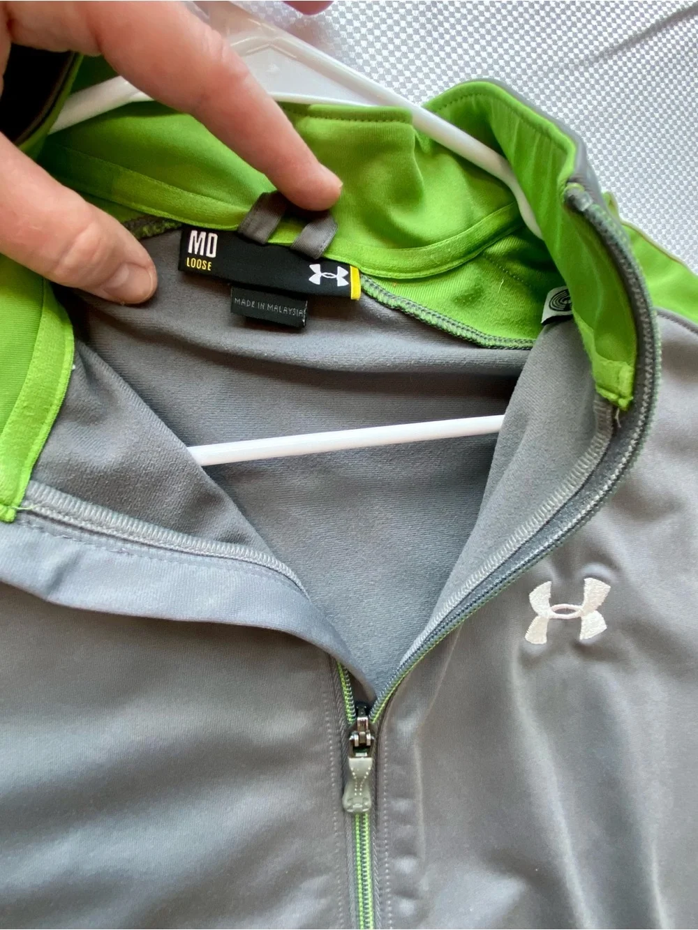 Under Armour Grey and Green Zip Track Jacket men’s medium loose